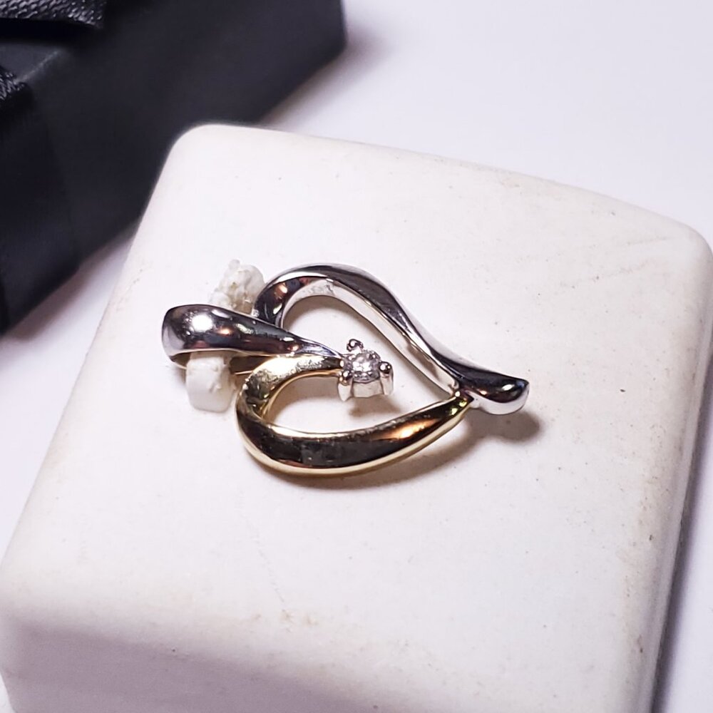 Estate .03ctw Natural Diamond Freeform 2Tone 10Kt Gold Heart Polish Pendant22930